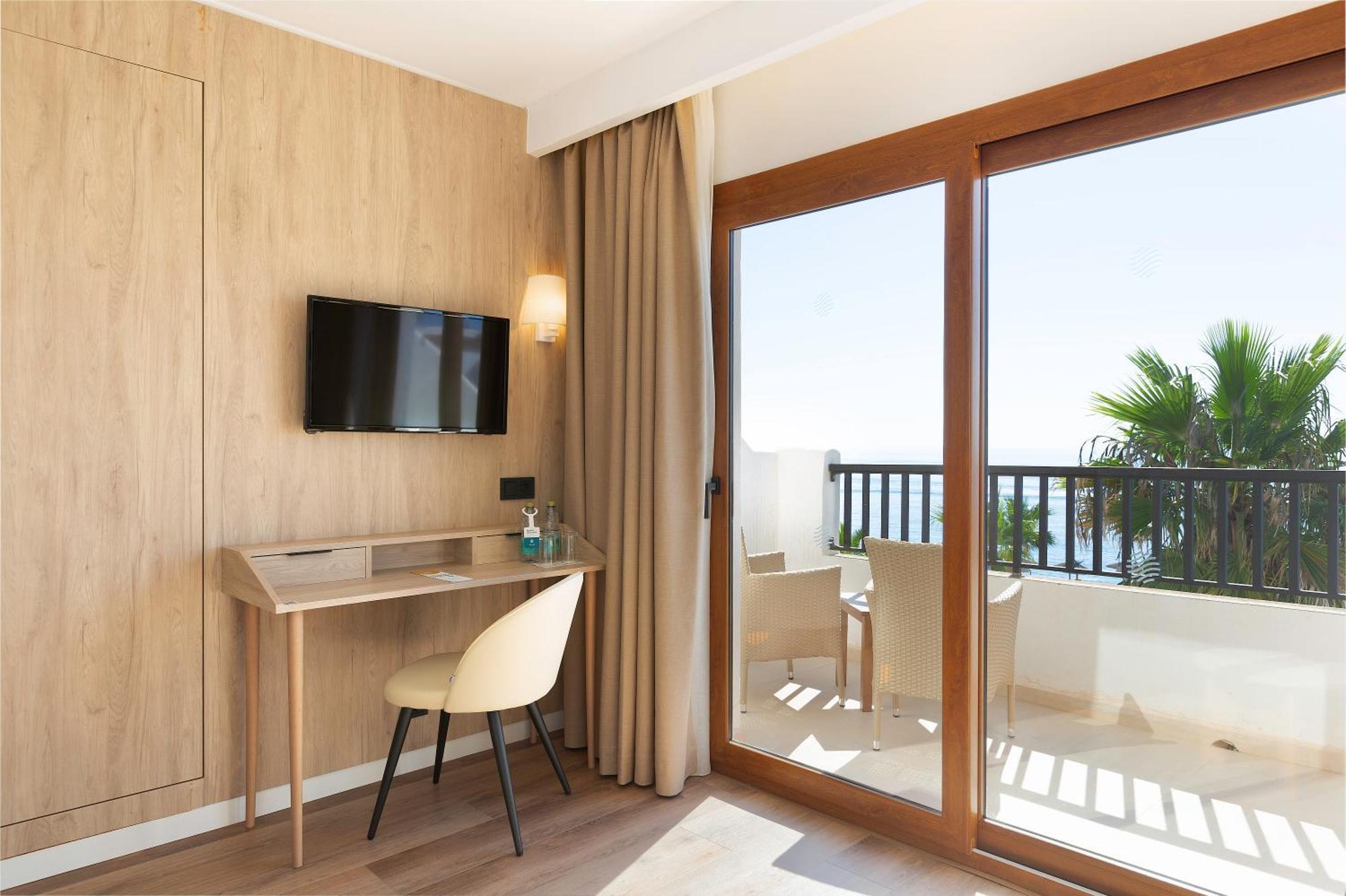 Suite 1 bedroom Sea View